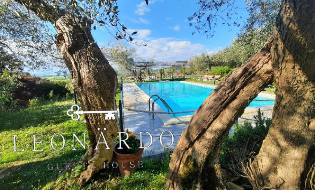 Apartamento Leonaerdo Guests House Panicale Exterior foto