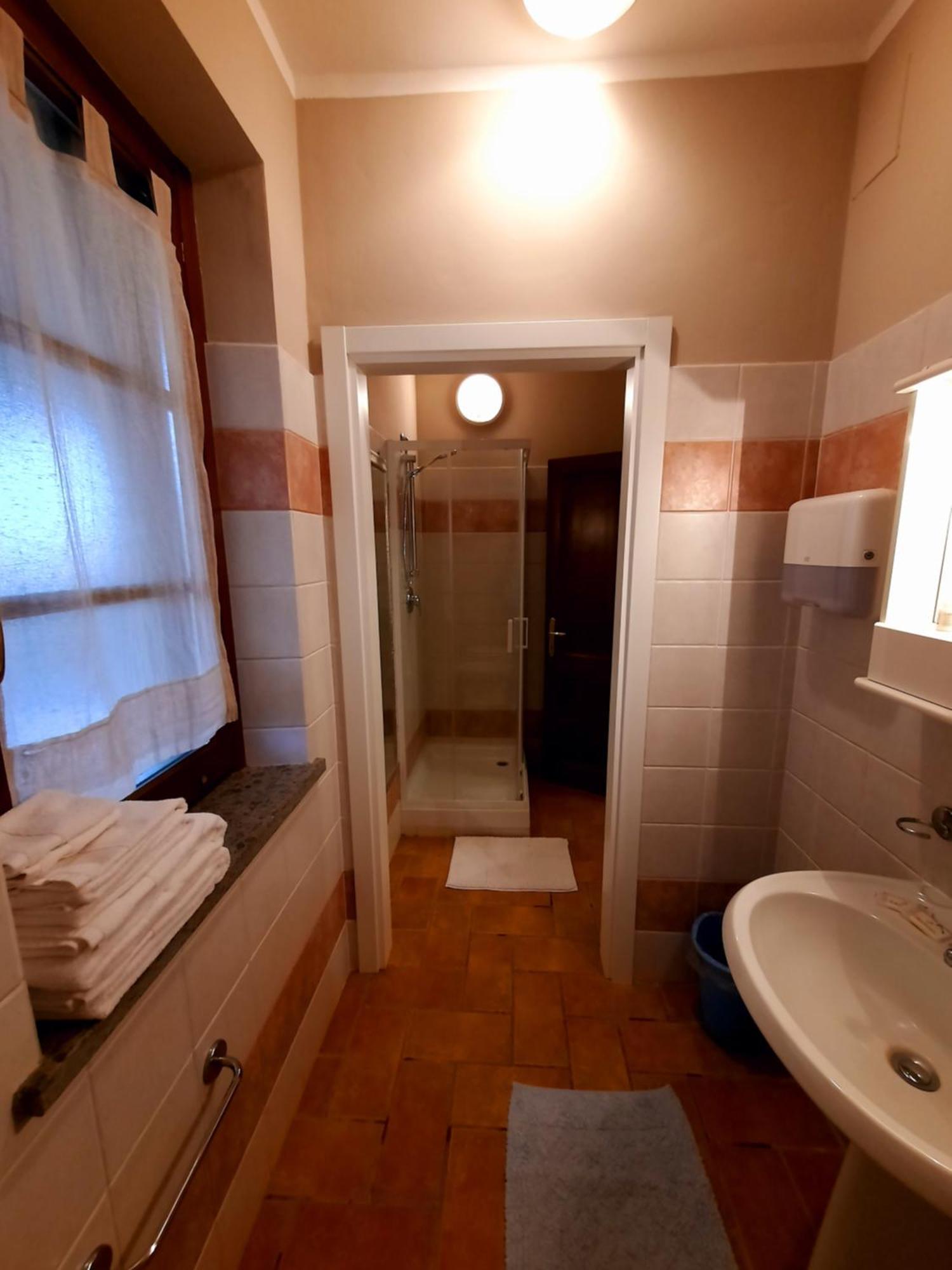 Apartamento Leonaerdo Guests House Panicale Habitación foto